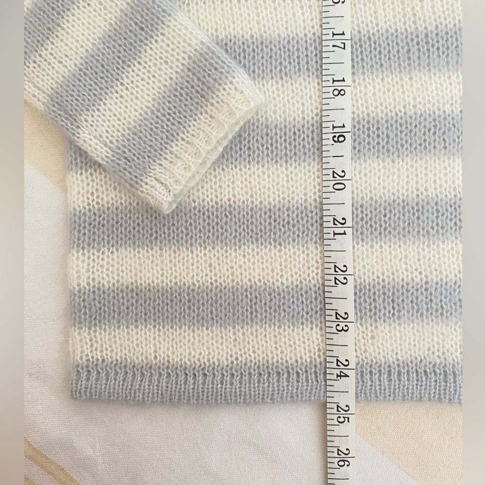 J.Crew NWT 🩶 Soft Cozy Mohair-Blend Loose-knit Sweater Grey/White Stripe SZ XS - Picture 10 of 16